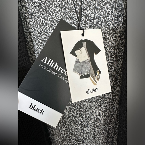 NWT Allthreads Mainstreet Black Grey Color Block Cardigan -Size Small - Picture 5 of 11
